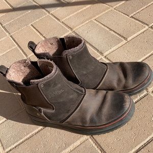 Sorel Men’s Chelsea style boots